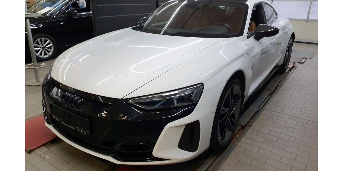Audi RS e-tron GT 71.795 km 59.270 &euro; Hagen 58091