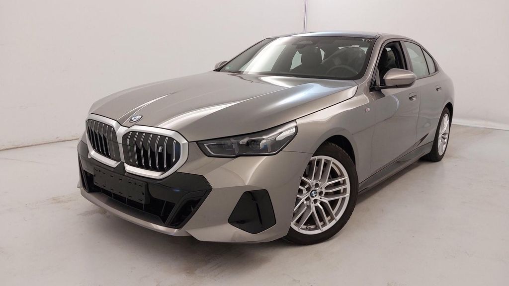 BMW i5 27.034 km 54.520 &euro; Hagen 58091