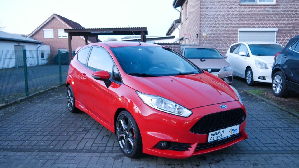 Ford Fiesta 123.186 km 11.200 &euro; Selm 59379