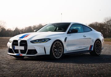 BMW M4 36.500 km 66.880 &euro; Bottrop 46236