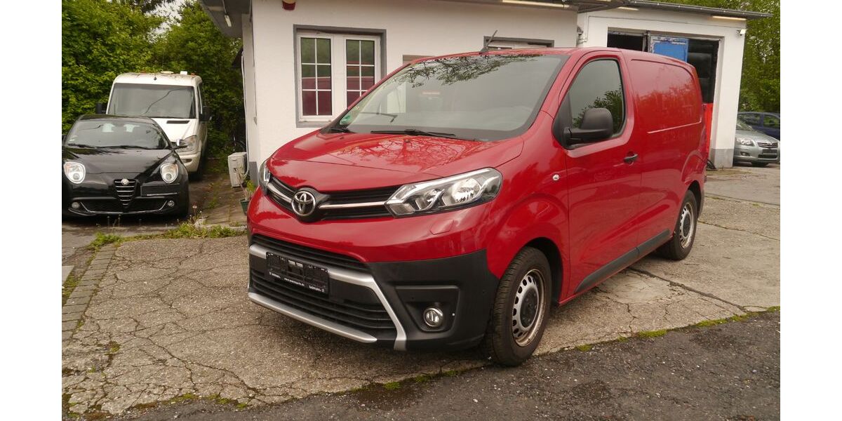 Toyota Proace (Verso) 129.000 km 9.790 &euro; Wuppertal 42329