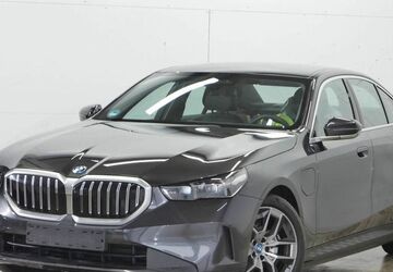 BMW 530 23.415 km 49.940 &euro; Bochum 44809