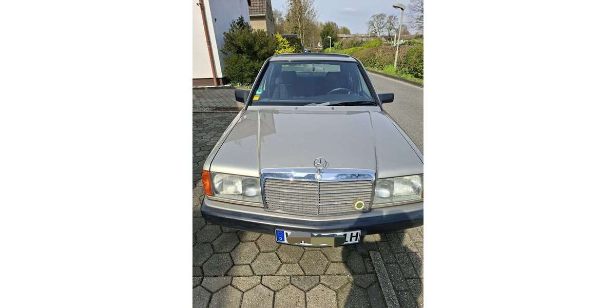 Mercedes-Benz 190 102.750 km 9.500 &euro; Herne, Stadt (Nordrhein-Westfalen) 44652