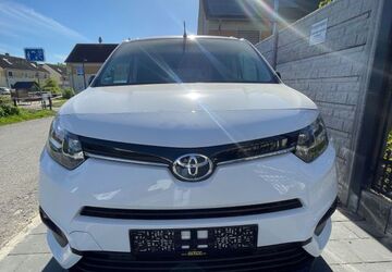 Toyota Proace City 92.168 km 21.800 &euro; Dortmund 44329
