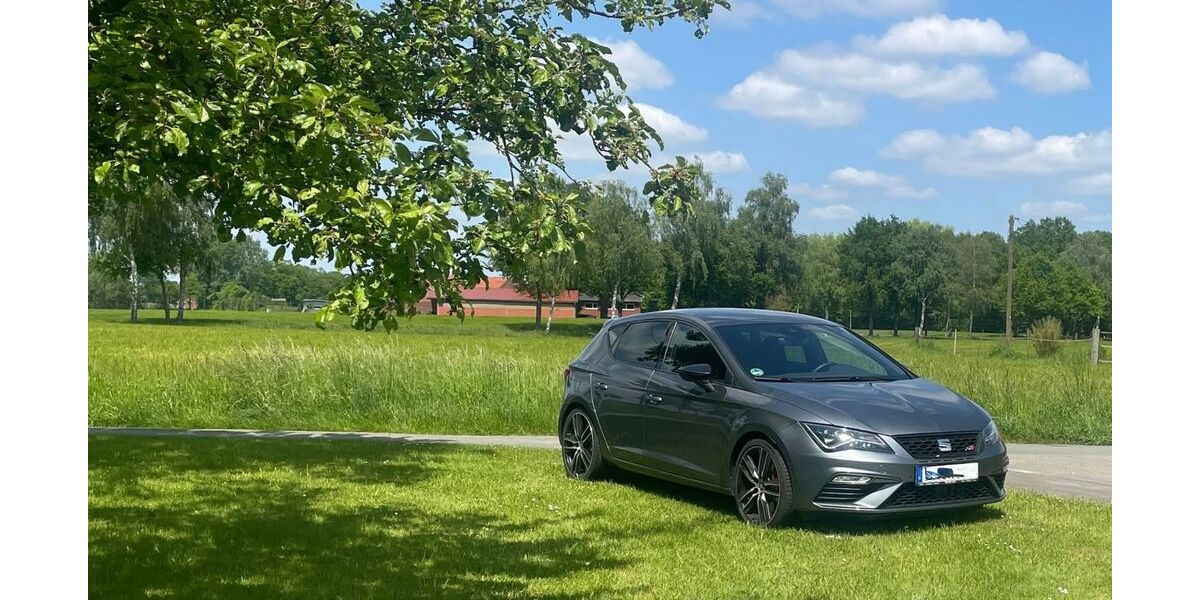 Seat Leon 105.000 km 19.450 &euro; Oberhausen 46049