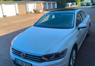 VW Passat 50.777 km 16.990 &euro; Dortmund 44329