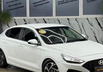 Hyundai i30 12.180 km 21.500 &euro; Mülheim An der Ruhr 45475