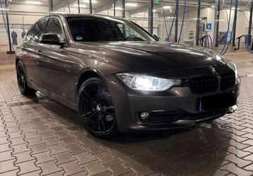 BMW 320 234.000 km 9.499 &euro; Bottrop 46236