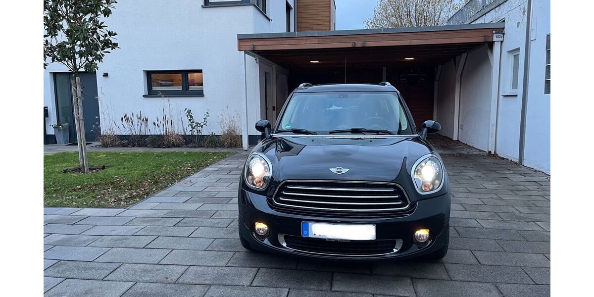 Mini One Countryman 69.912 km 9.550 &euro; Recklinghausen 45659