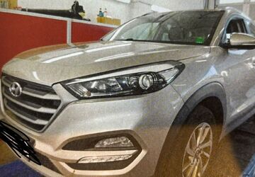 Hyundai TUCSON 100.200 km 16.200 &euro; BOCHUM 44803