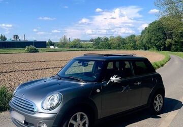 Mini One First 139.000 km 4.500 &euro; Bochum 44869