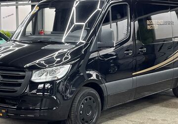 Mercedes-Benz Sprinter 89.000 km 43.950 &euro; Oberhausen 46045