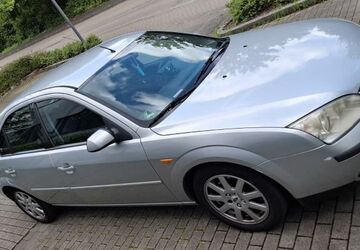 Ford Mondeo 98.200 km 3.200 &euro; Bochum 44801