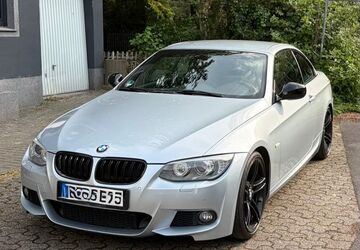 BMW 330 131.000 km 17.999 &euro; Bochum 44869