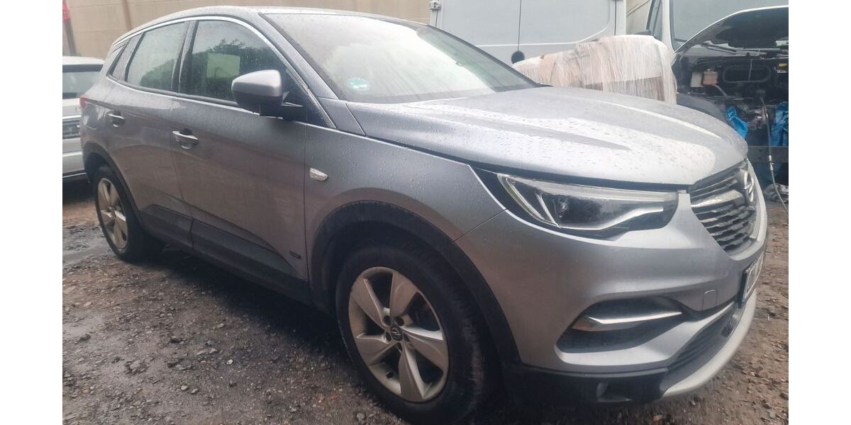 Opel Grandland (X) 121.000 km 15.999 &euro; Gelsenkirchen 45884
