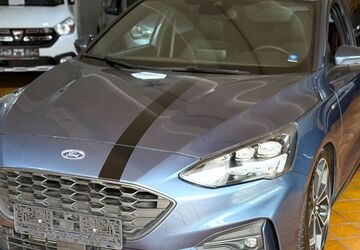 Ford Focus 89.000 km 14.890 &euro; Oberhausen 46145