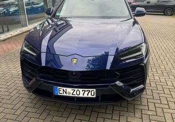 Lamborghini Urus 48.495 km 185.000 &euro; Dortmund 44379