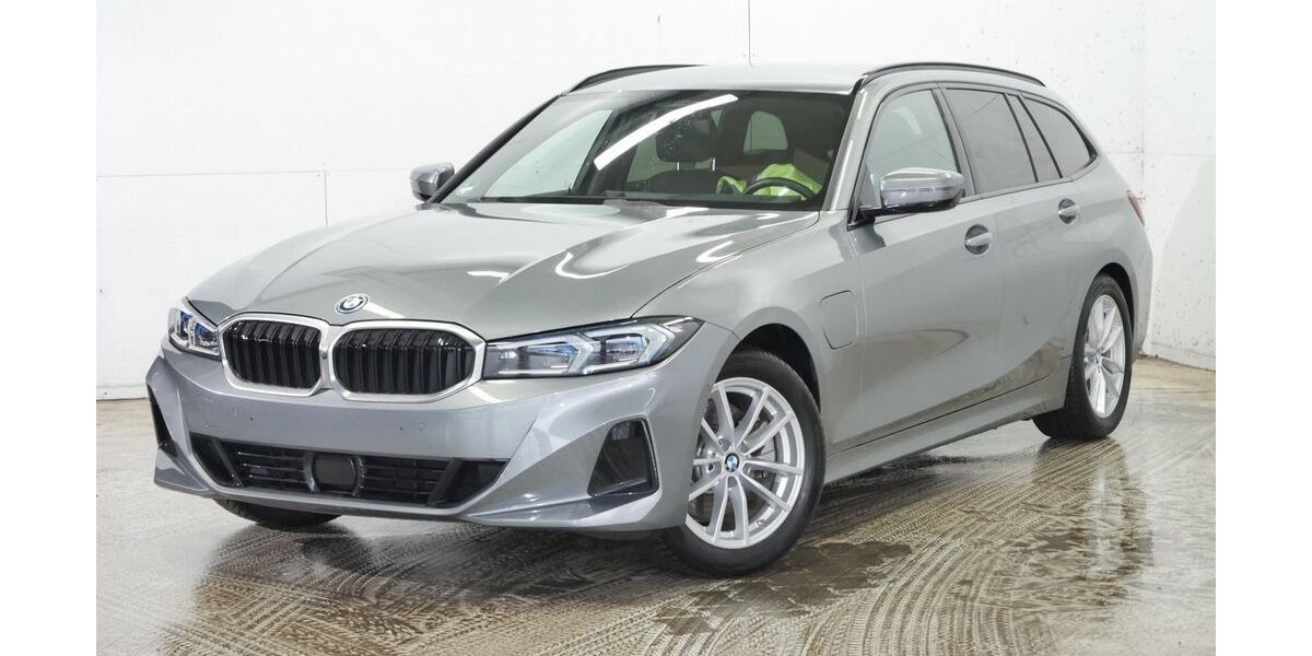 BMW 330 27.166 km 39.840 &euro; Bochum 44809