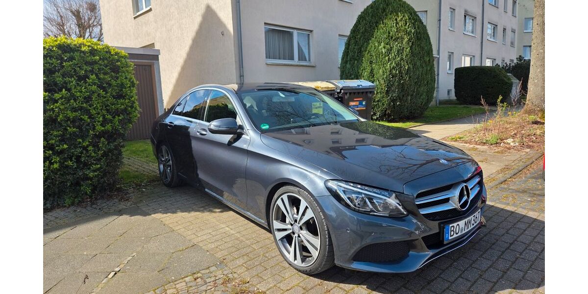 Mercedes-Benz C 220 112.000 km 19.200 &euro; Bochum 44803