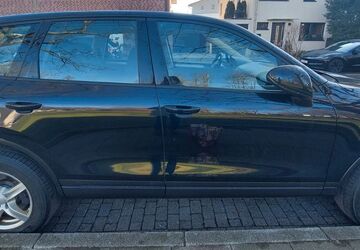 VW Touareg 318.700 km 9.850 &euro; Essen 45259