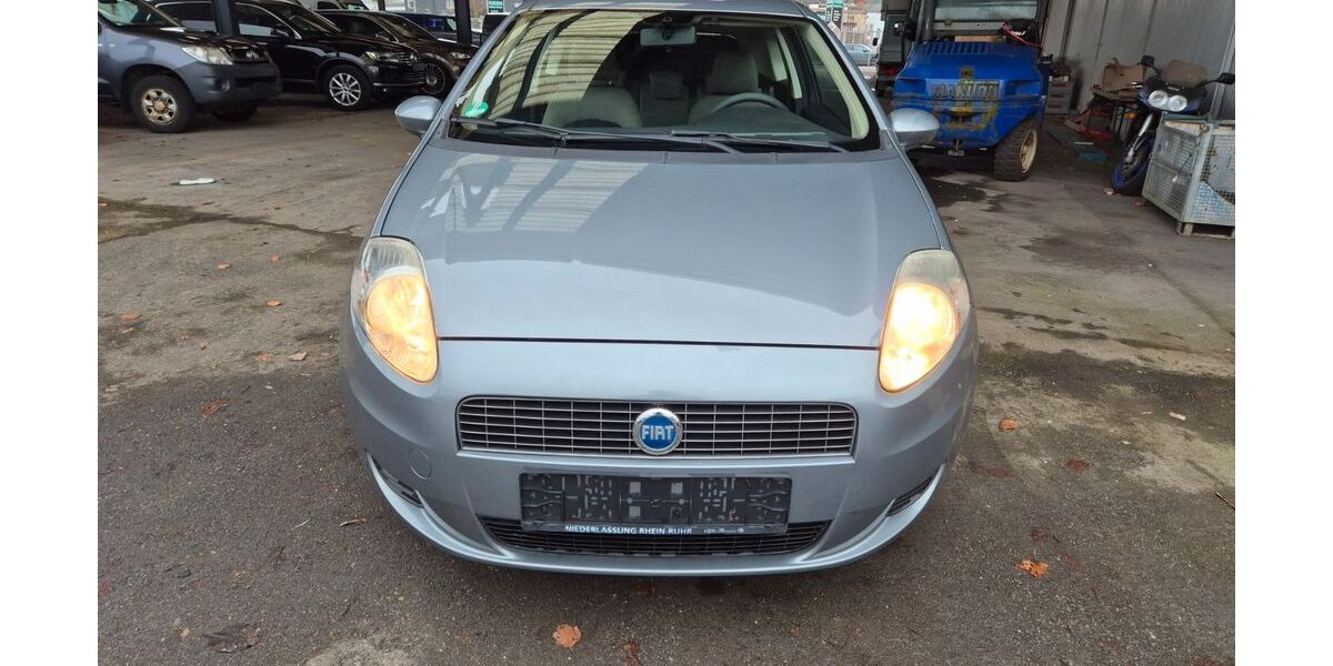Fiat Grande Punto 54.864 km 2.799 &euro; Essen 45356