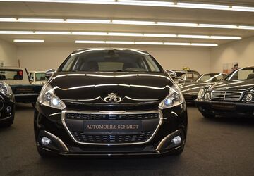 Peugeot 208 100.000 km 9.399 &euro; Mülheim-Speldorf 45478