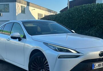 Toyota Mirai 47.000 km 17.900 &euro; Essen 45356