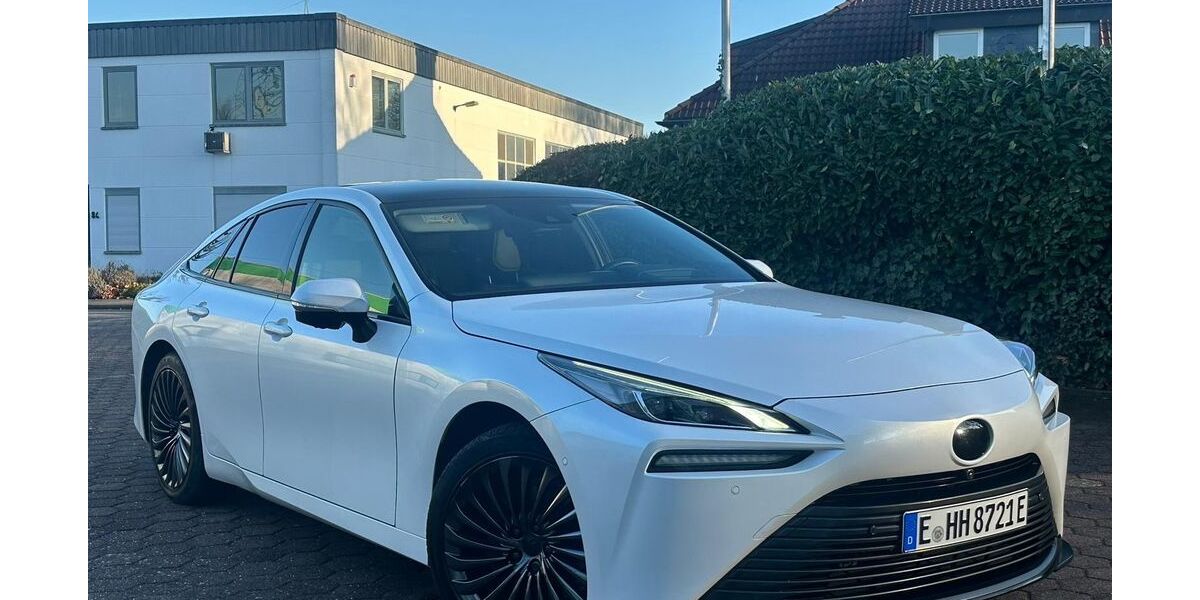 Toyota Mirai 47.000 km 17.900 &euro; Essen 45356