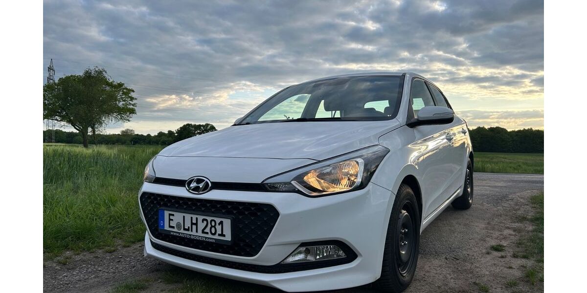 Hyundai i20 91.000 km 6.900 &euro; Marl 45770