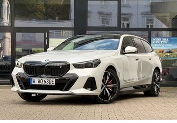 BMW i5 1.001 km 93.380 &euro; Wuppertal 42117