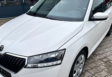 Skoda Fabia 59.000 km 12.100 &euro; Oberhausen 46145