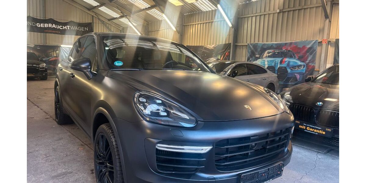 Porsche Cayenne 142.000 km 25.950 &euro; Essen 45139