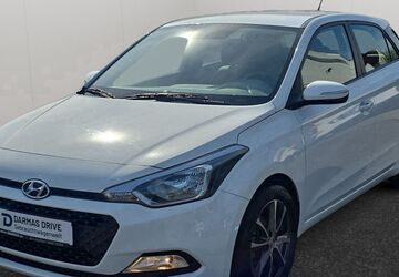 Hyundai i20 27.287 km 9.990 &euro; Recklinghausen 45657