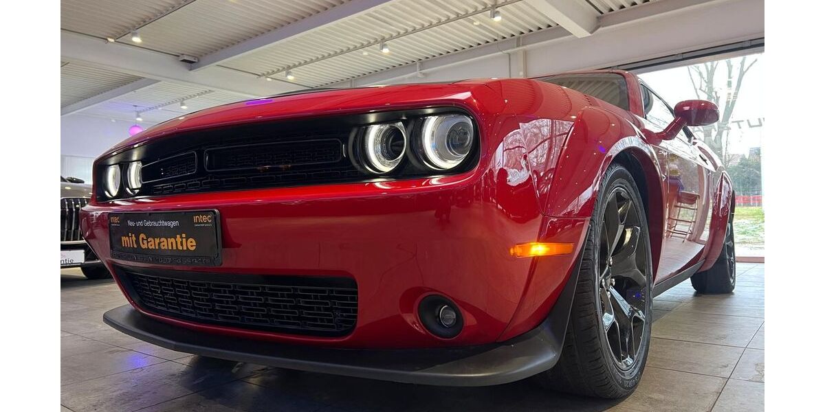 Dodge Challenger 9.400 km 33.990 &euro; Datteln 45711