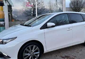 Toyota Auris 88.800 km 11.950 &euro; Hagen 58099