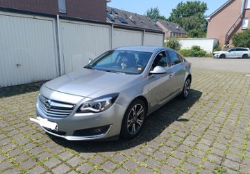 Opel Insignia 144.000 km 6.990 &euro; Bochum 44805