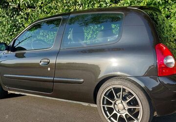 Renault Clio 158.000 km 2.250 &euro; Marl 45772