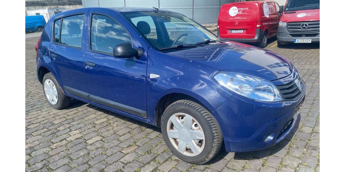 Dacia Sandero 79.000 km 1.200 &euro; wuppertal 42285