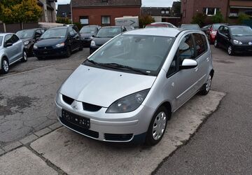 Mitsubishi Colt 82.200 km 5.480 &euro; Oberhausen 46145