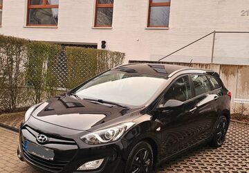 Hyundai i30 105.000 km 6.899 &euro; Wuppertal 42107