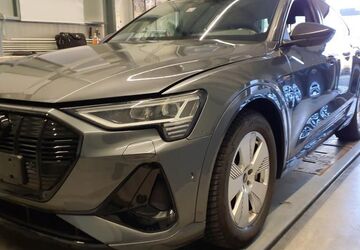 Audi e-tron 47.523 km 43.310 &euro; Hagen 58091