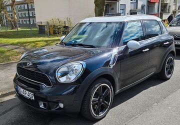Mini Countryman S (Cooper) 142.642 km 8.900 &euro; Dortmund 44267