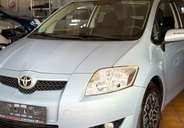 Toyota Auris 75.000 km 6.990 &euro; Oberhausen 46145