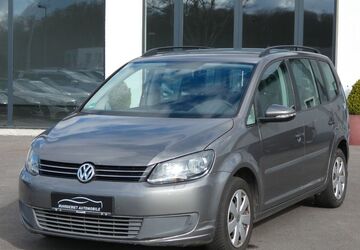 VW Touran 216.254 km 3.990 &euro; Bochum 44807