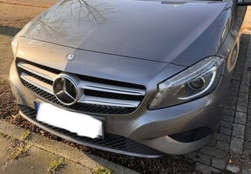 Mercedes-Benz A 180 203.000 km 7.700 &euro; Essen 45357