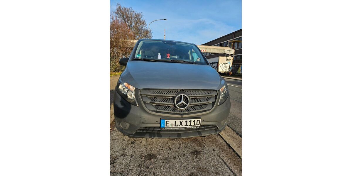 Mercedes-Benz Vito 171.500 km 10.990 &euro; Essen 45147