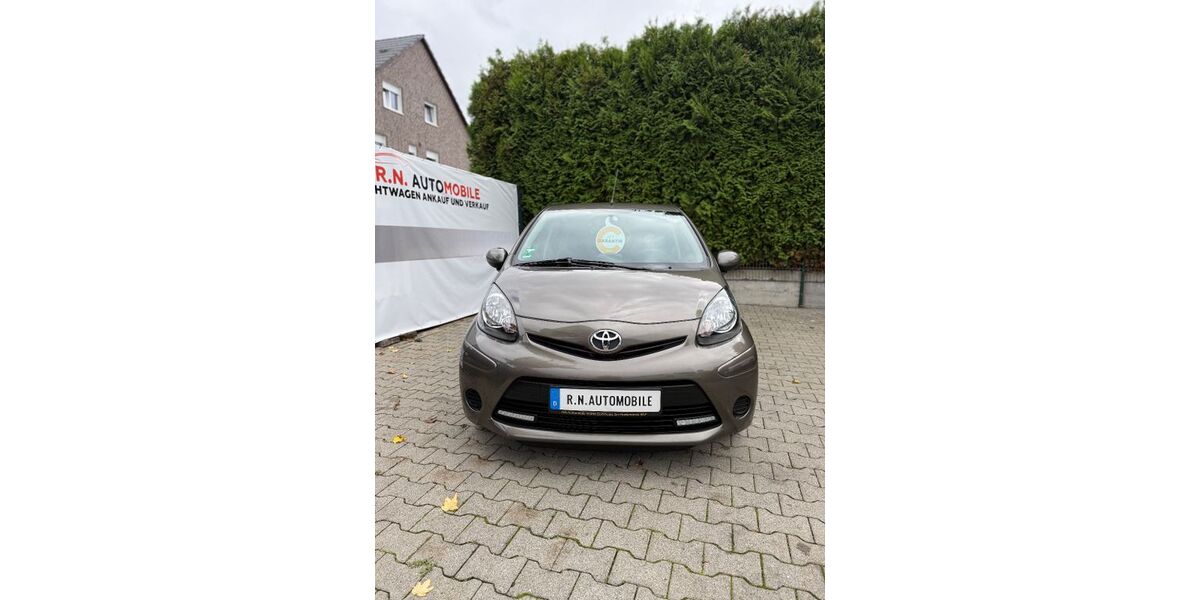 Toyota Aygo (X) 113.296 km 4.300 &euro; Dortmund 44388