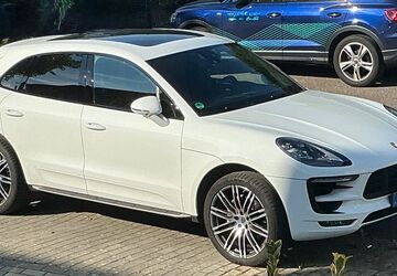 Porsche Macan 68.400 km 42.250 &euro; Mülheim Ruhr 45470