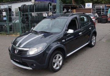 Dacia Sandero 199.000 km 2.999 &euro; Bochum 44793