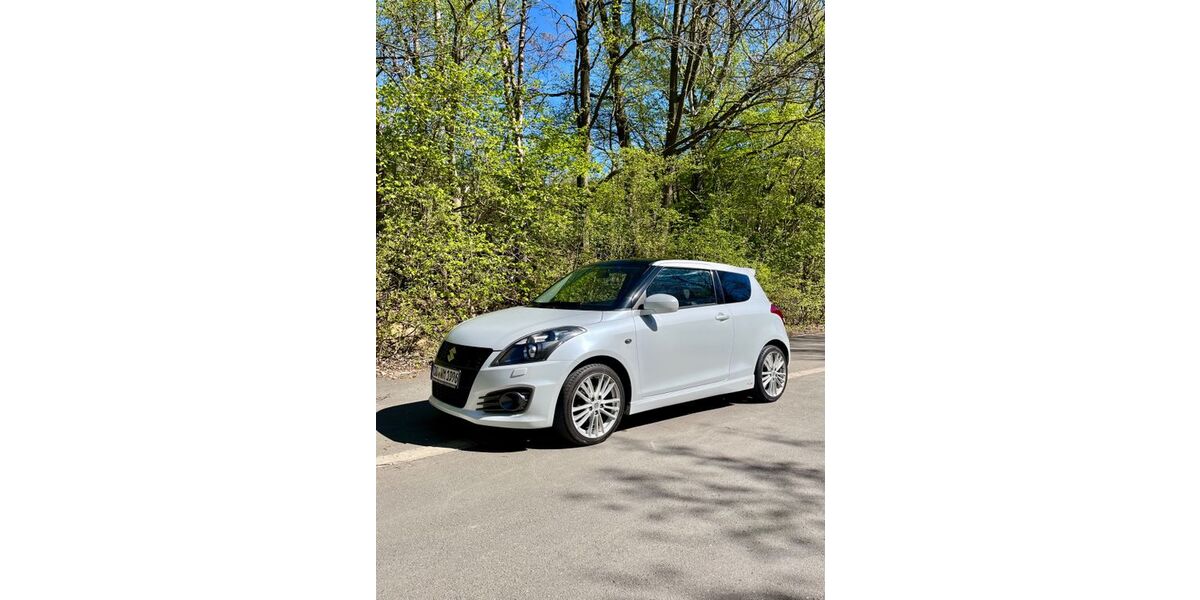 Suzuki Swift 131.200 km 7.900 &euro; Dortmund 44357